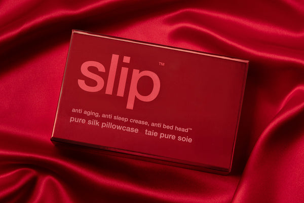 Scarlet Queen Zippered Pillowcase